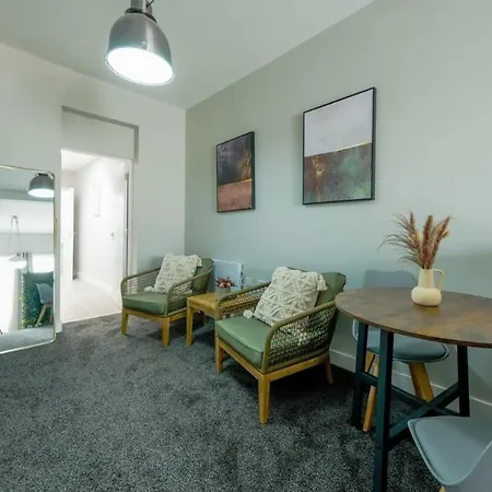 526 Gloucester Flat 1 - Hopewell Bristol Exterior photo